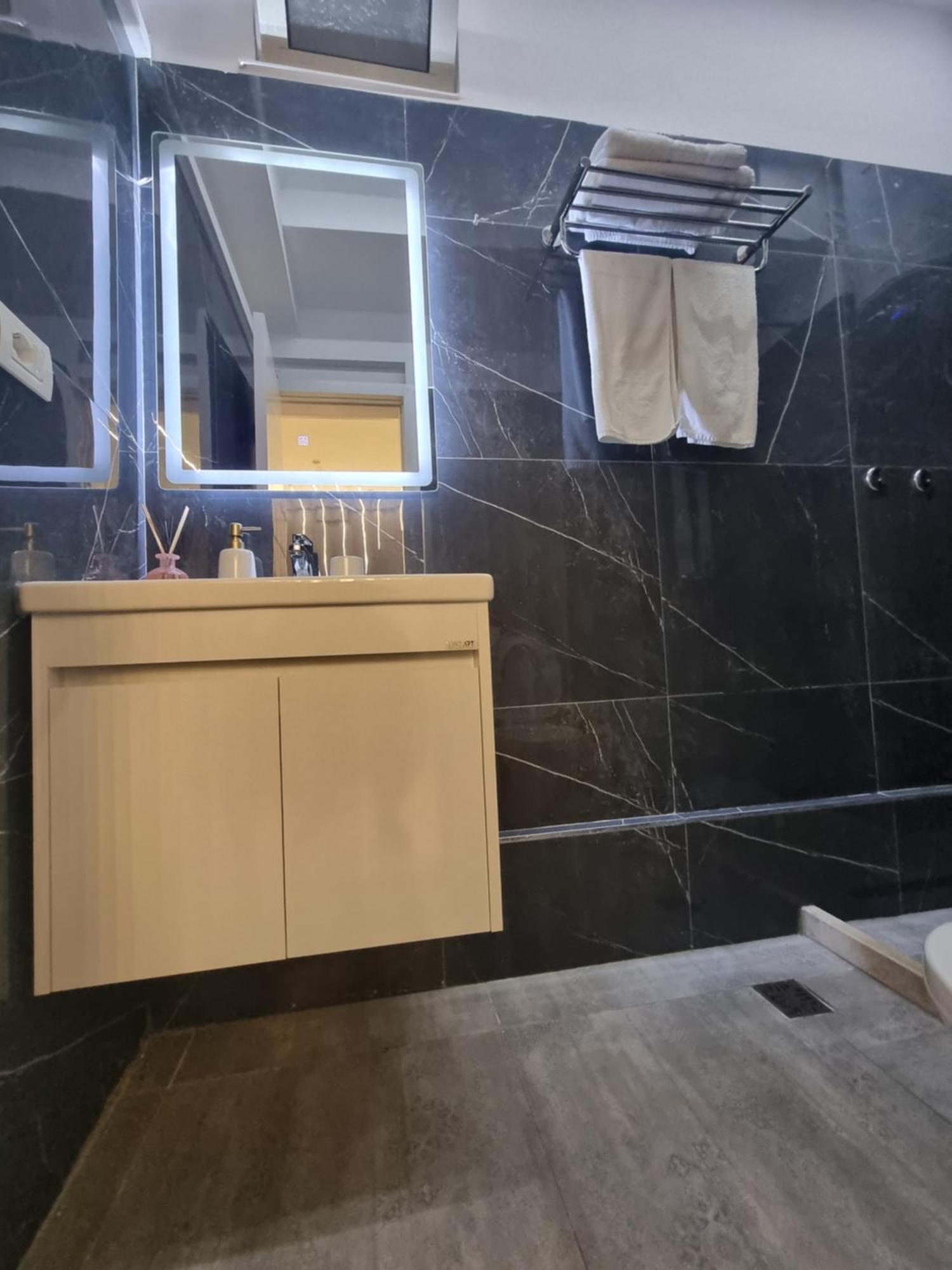 Mon Prive Apartment Tirana Zewnętrze zdjęcie